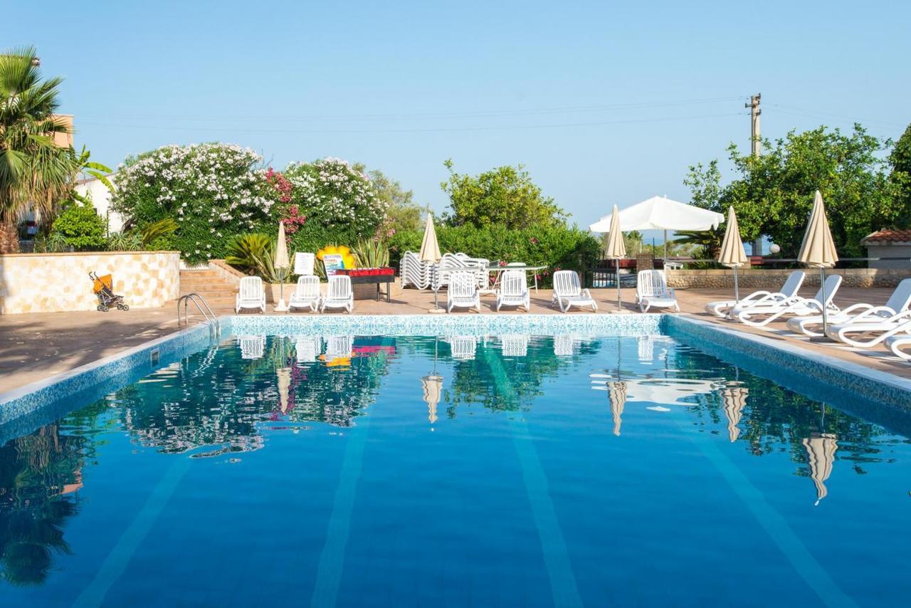 Resort San Domenico Parghelia Extérieur photo