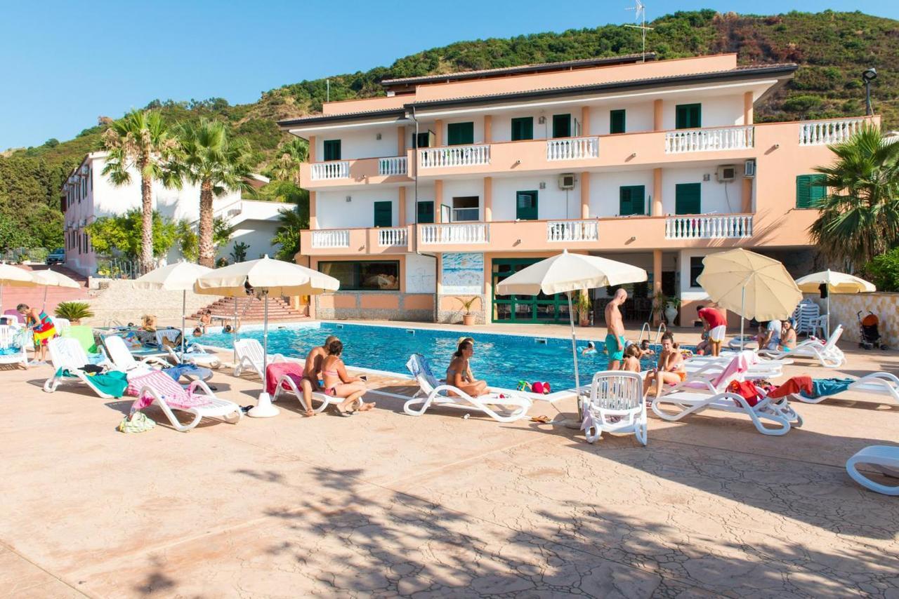 Resort San Domenico Parghelia Extérieur photo