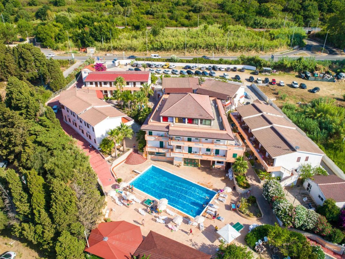 Resort San Domenico Parghelia Extérieur photo